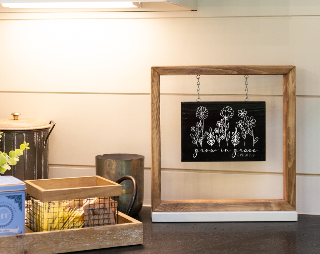 Grow in Grace Hanging Sign