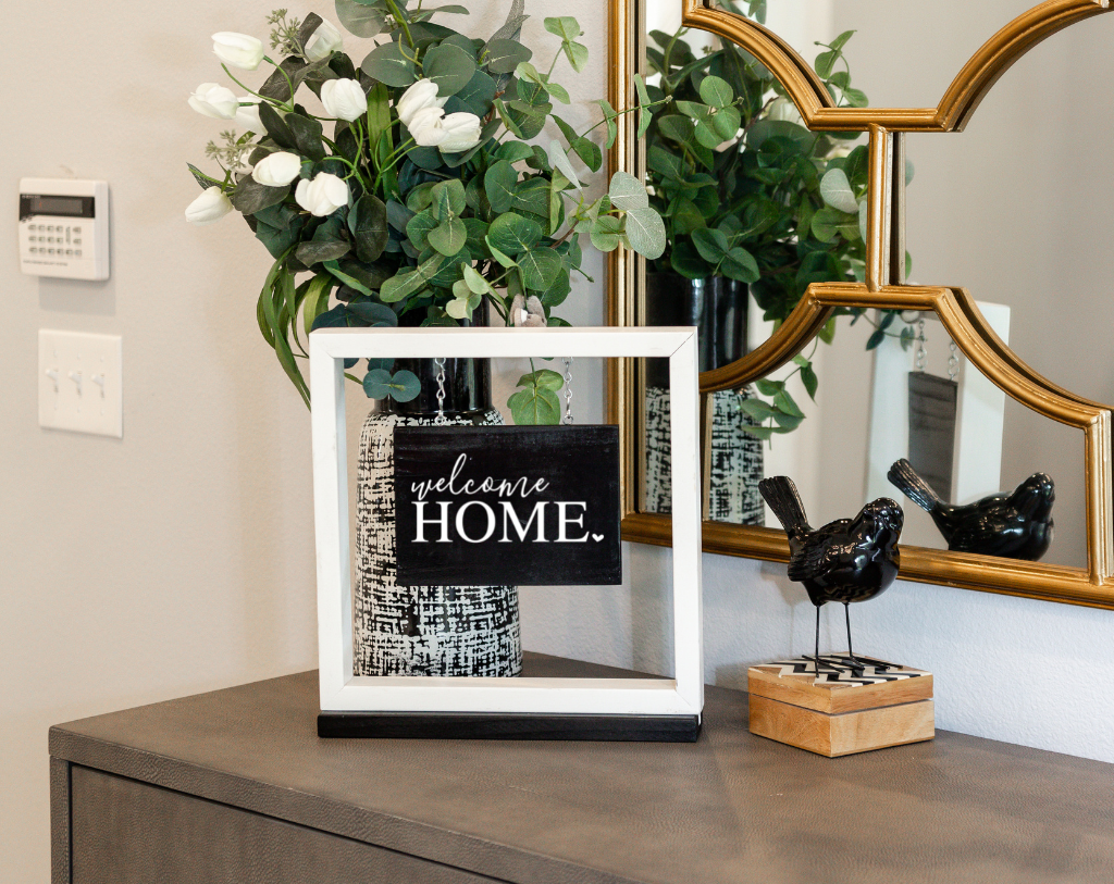 Welcome Home Hanging Sign